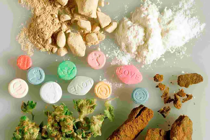 ¿Qué tipos de drogas existen y cómo afecta cada una?