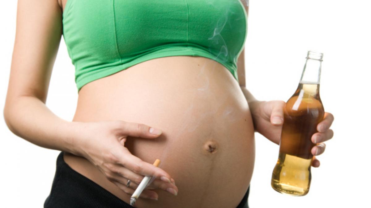 Adicciones en el embarazo, ¿qué riesgos existen?